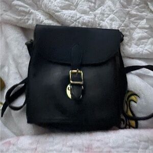 Vintage women’s leather cross body bag